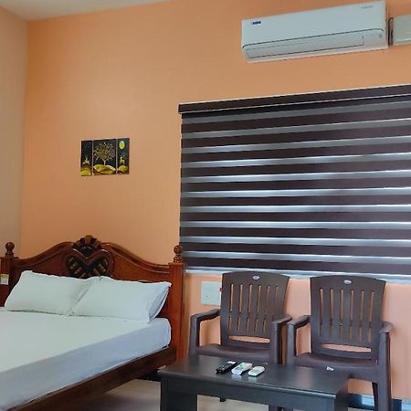 Готель Jeeva Residency Thalaivasal Екстер'єр фото