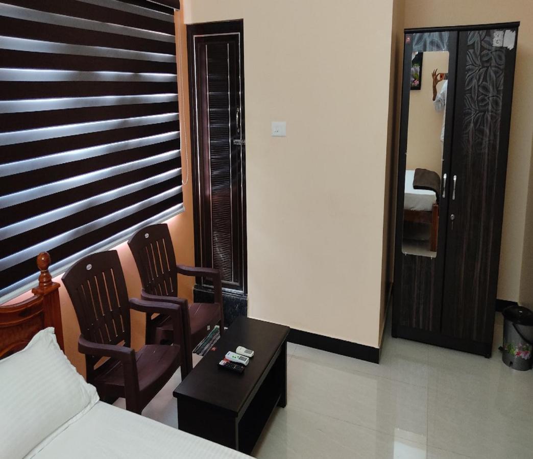 Готель Jeeva Residency Thalaivasal Екстер'єр фото